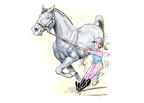 Лошадь тащит девушку-конника